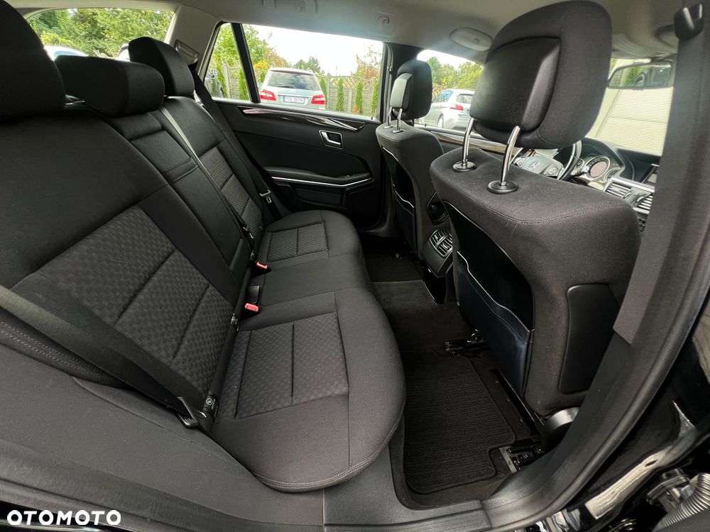 Mercedes-Benz Klasa E 350 BlueTEC 4-Matic Elegance - 23