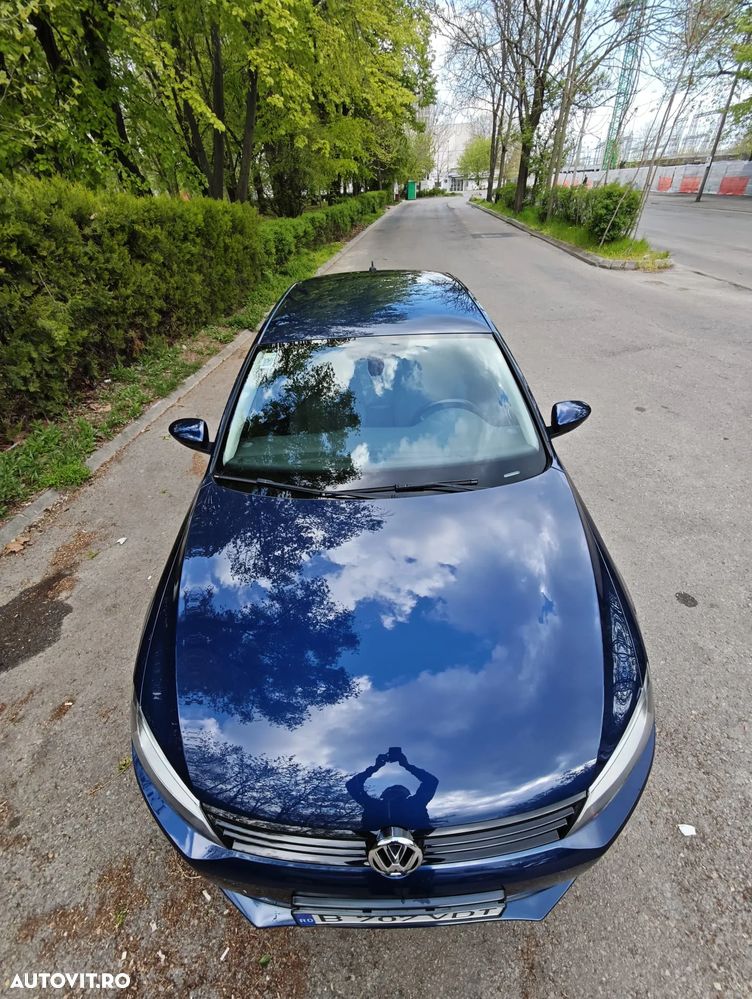 Volkswagen Jetta - 7