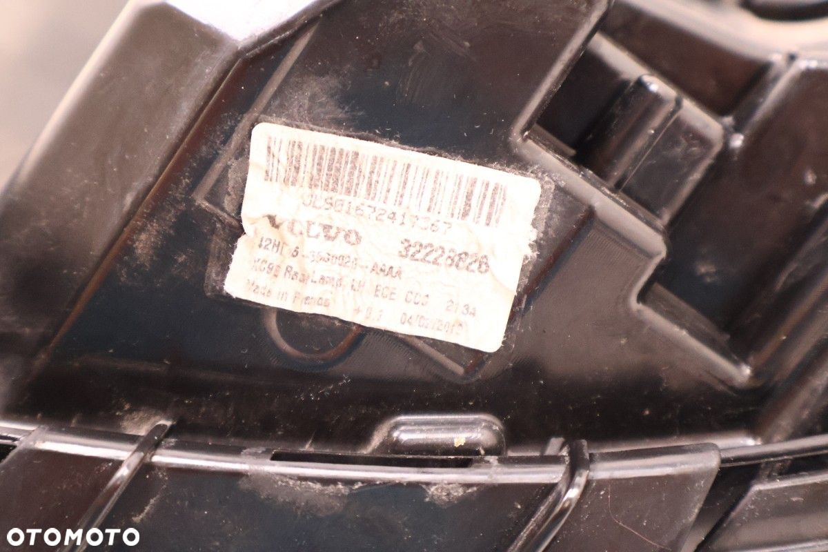 VOLVO XC90 II LAMPA LEWA TYŁ 32228826 - 9