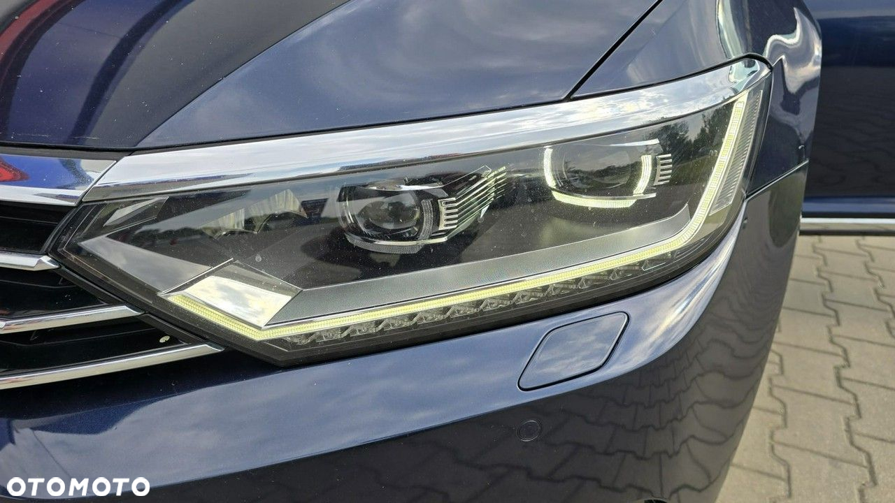 Volkswagen Passat - 10