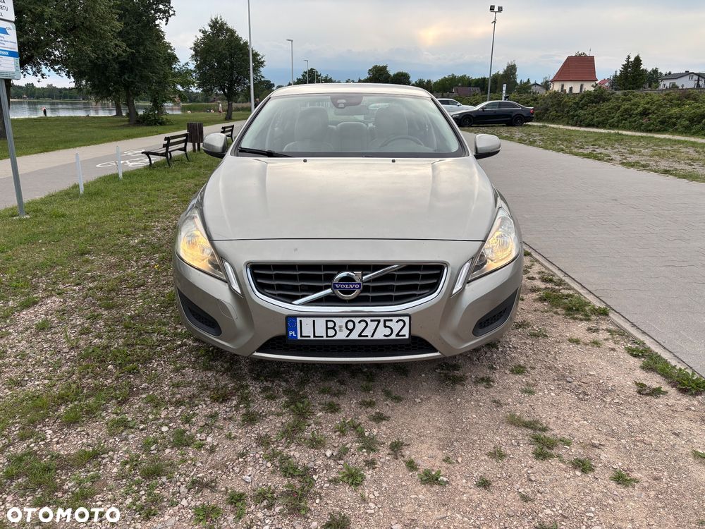 Volvo S60 D3 Geartronic Momentum - 2