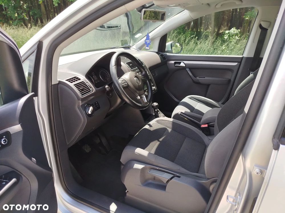 Volkswagen Touran 1.6 TDI DPF STYLE - 5
