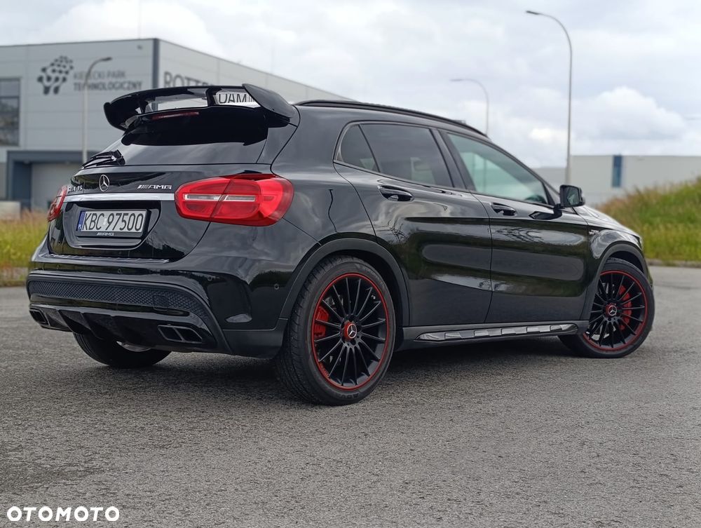 Mercedes-Benz GLA 45 AMG 4-Matic - 3