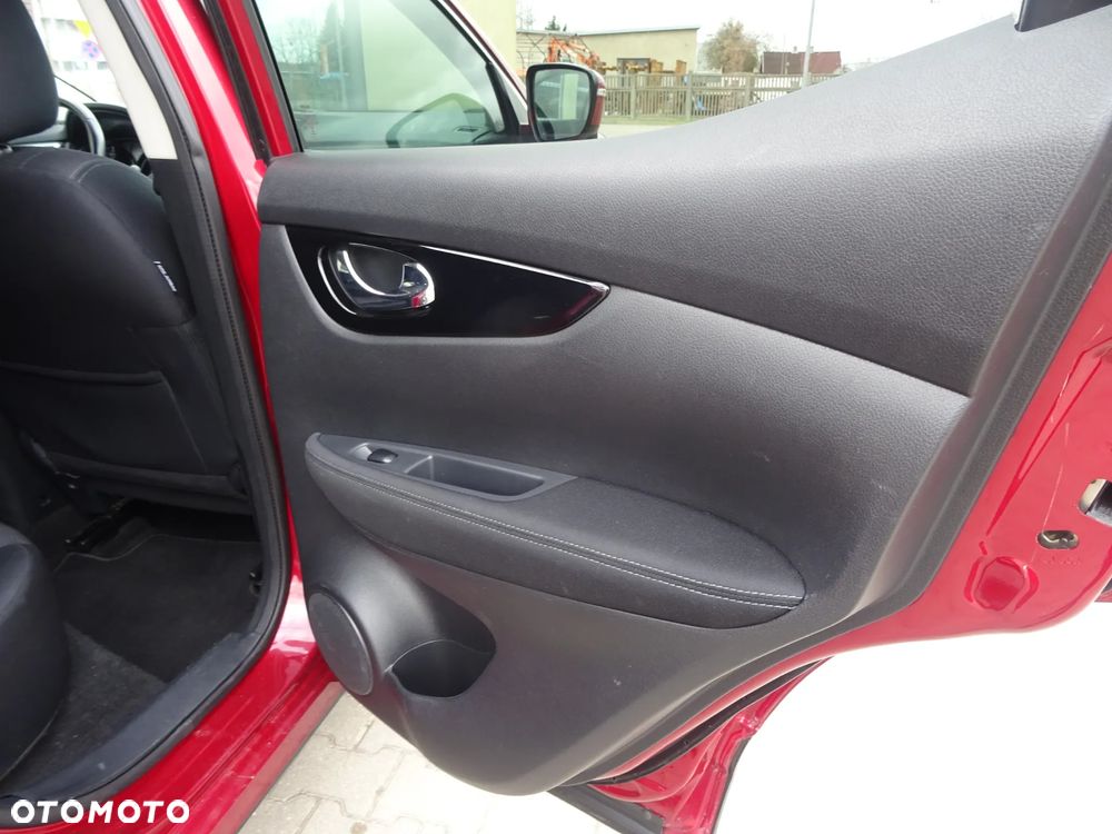 Nissan Qashqai 1.6 dCi 360 S&S - 24