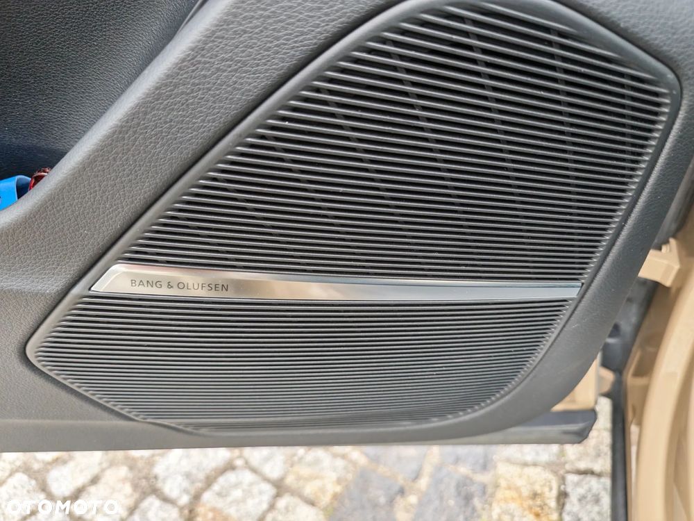 Audi Q8 55 TFSI e PHEV Quattro Tiptronic - 16