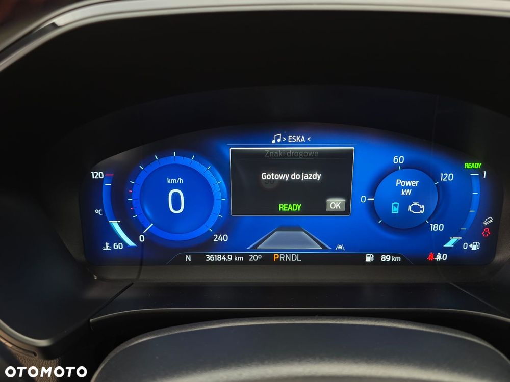 Ford Kuga 2.5 Duratec FHEV ST-LINE - 24