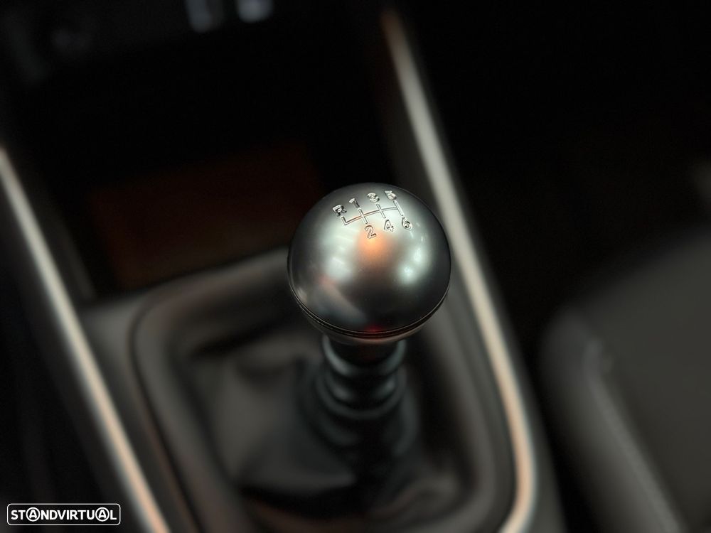 Jeep Avenger 1.2 GSE T3 Altitude - 25