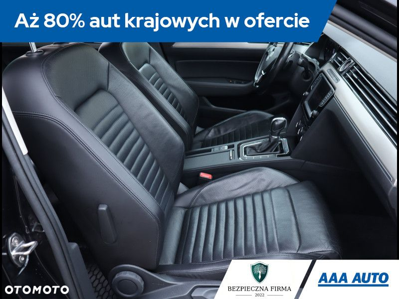Volkswagen Passat - 10