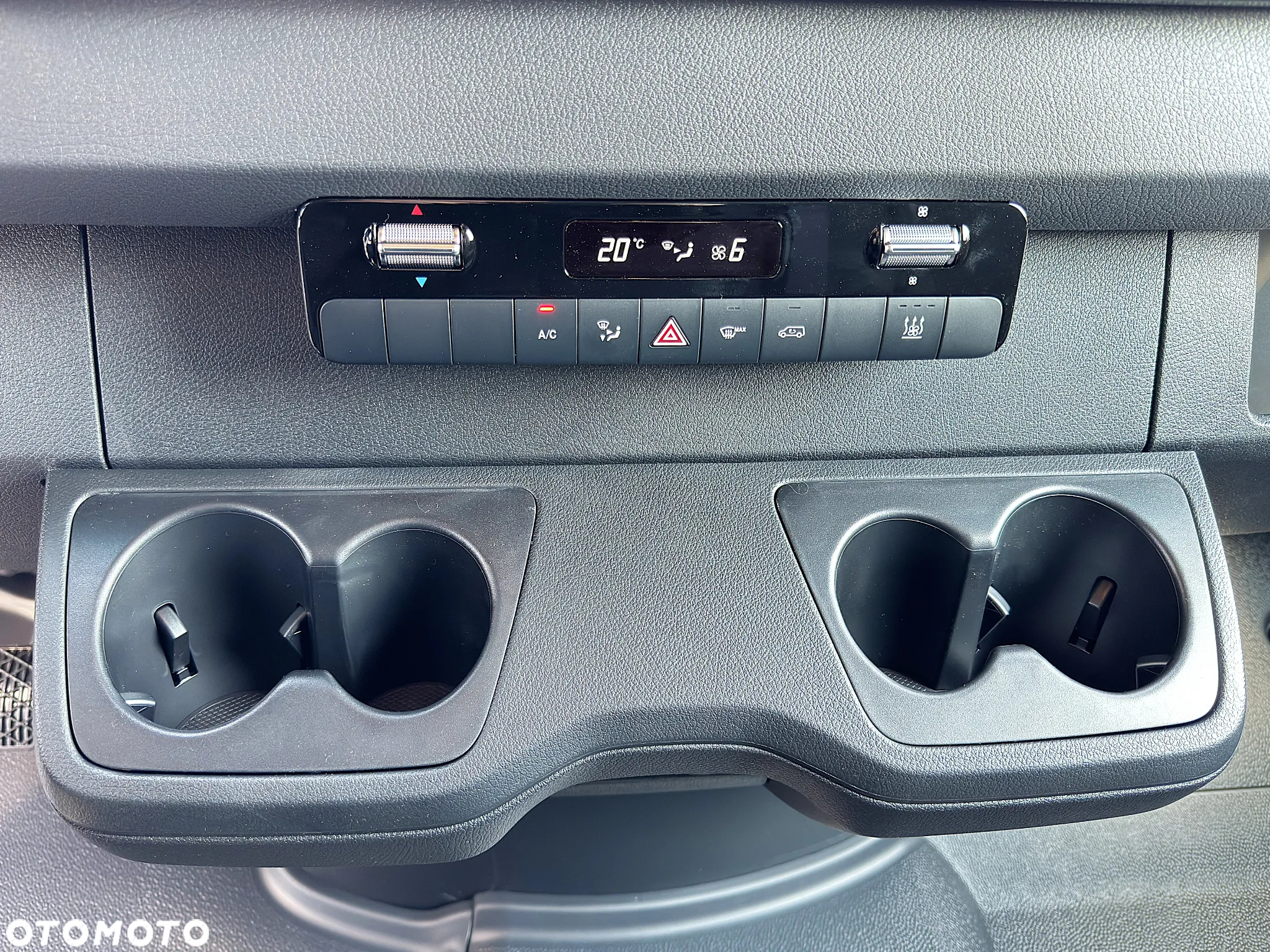 Mercedes-Benz eSprinter 314 Furgon Pro Standard - 20