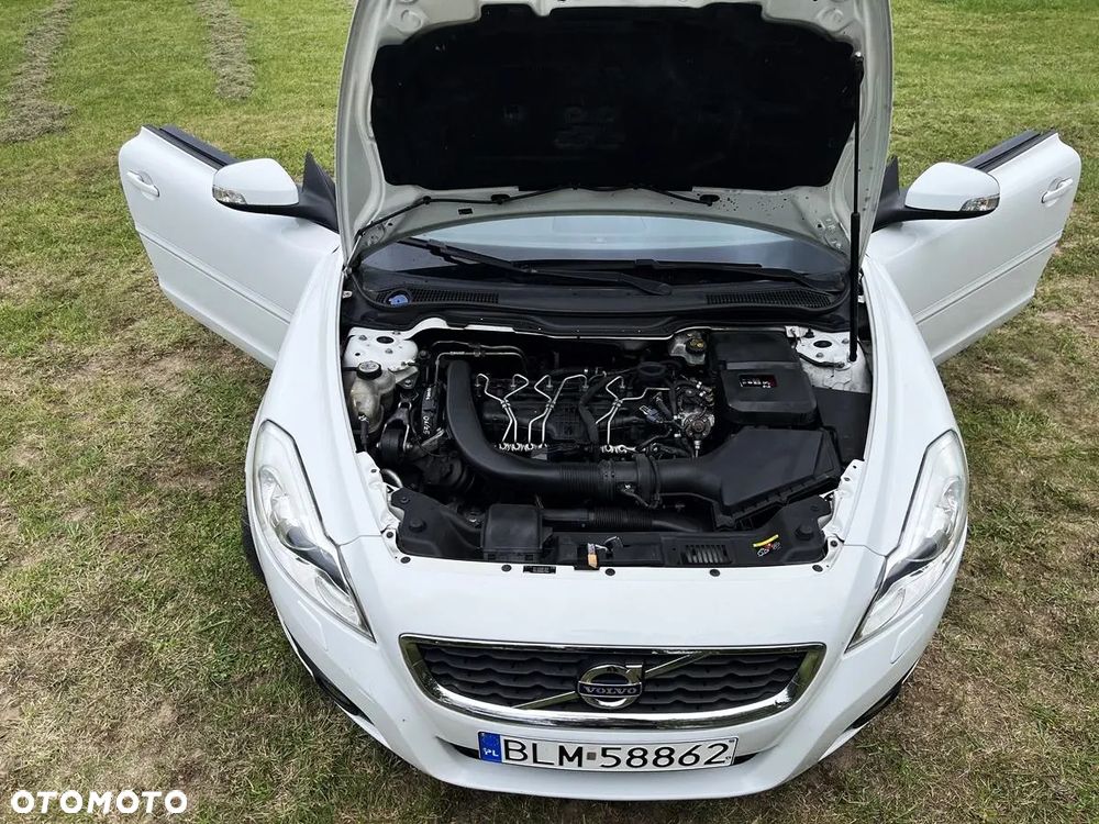 Volvo C70 D3 Momentum - 10
