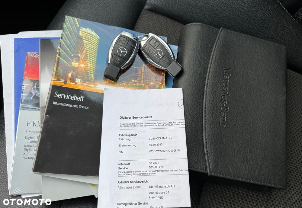 Mercedes-Benz Klasa E - 32