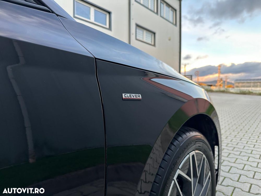 Skoda Octavia Combi 2.0 TDI DSG Clever - 37