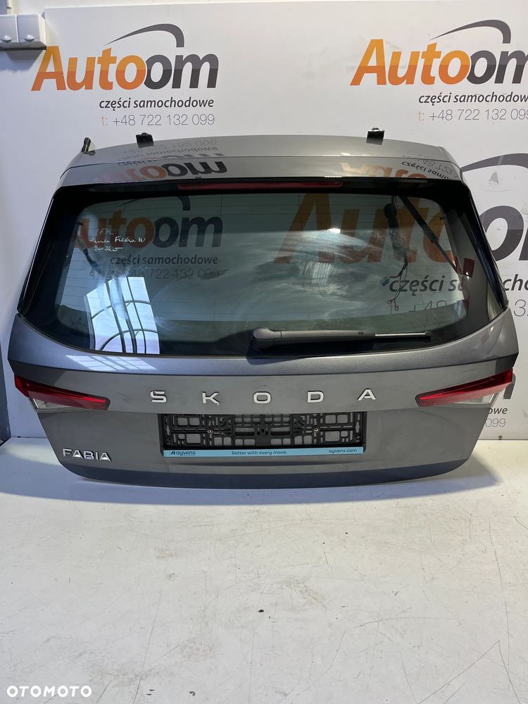 SKODA FABIA IV - KLAPA TYLNA KOMPLETNA KOD LAKIERU LF7C - 1