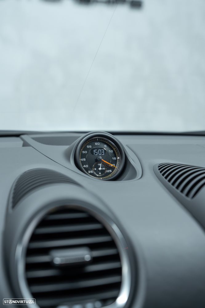 Porsche 718 Cayman GT4 PDK - 33