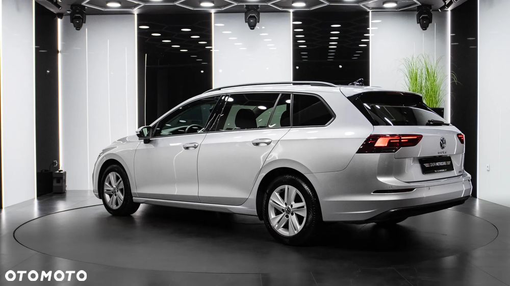 Volkswagen Golf Variant 1.5 eTSI EVO Life DSG - 5