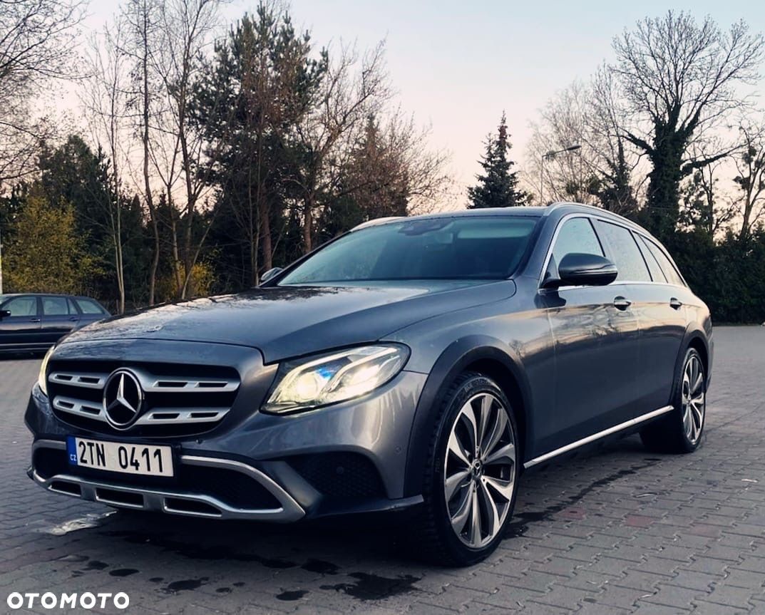 Mercedes-Benz Klasa E 220 d 4-Matic All-Terrain - 1