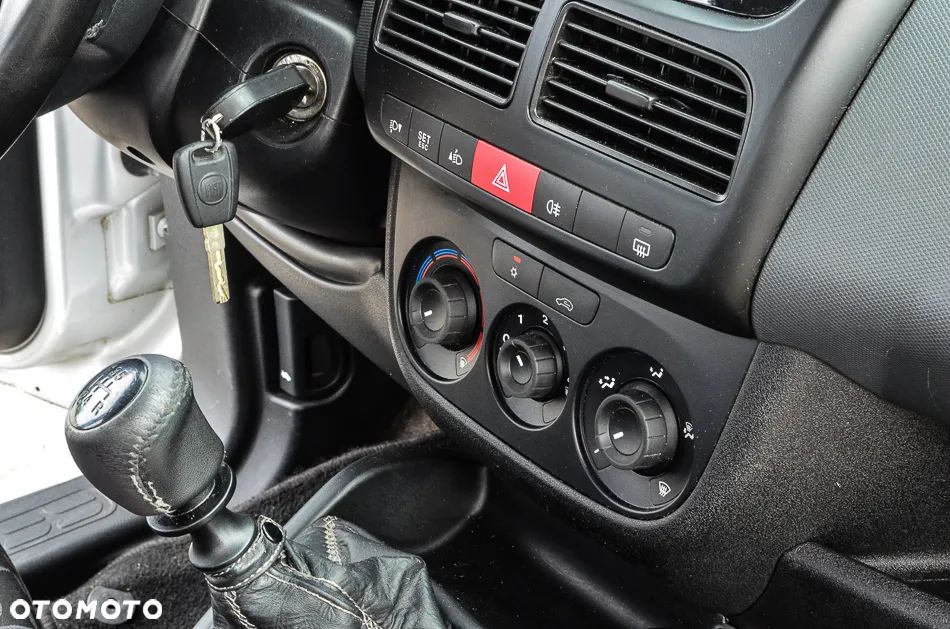 Fiat Doblo 1.4 16V Easy - 31