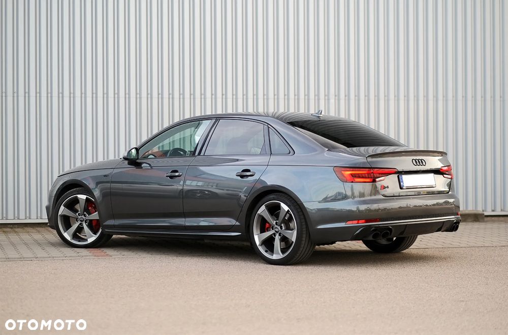 Audi S4 Limousine - 10