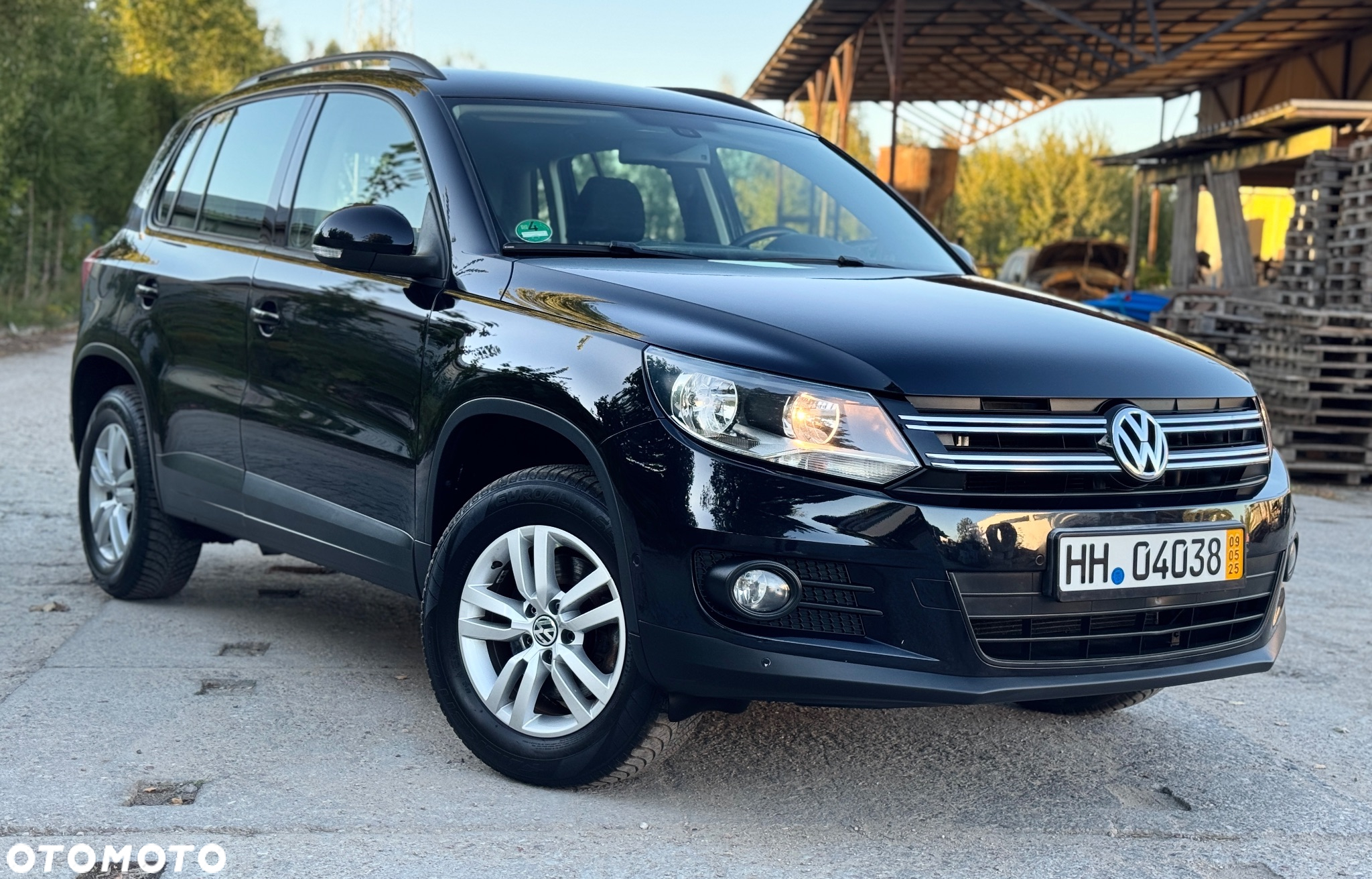 Volkswagen Tiguan - 2