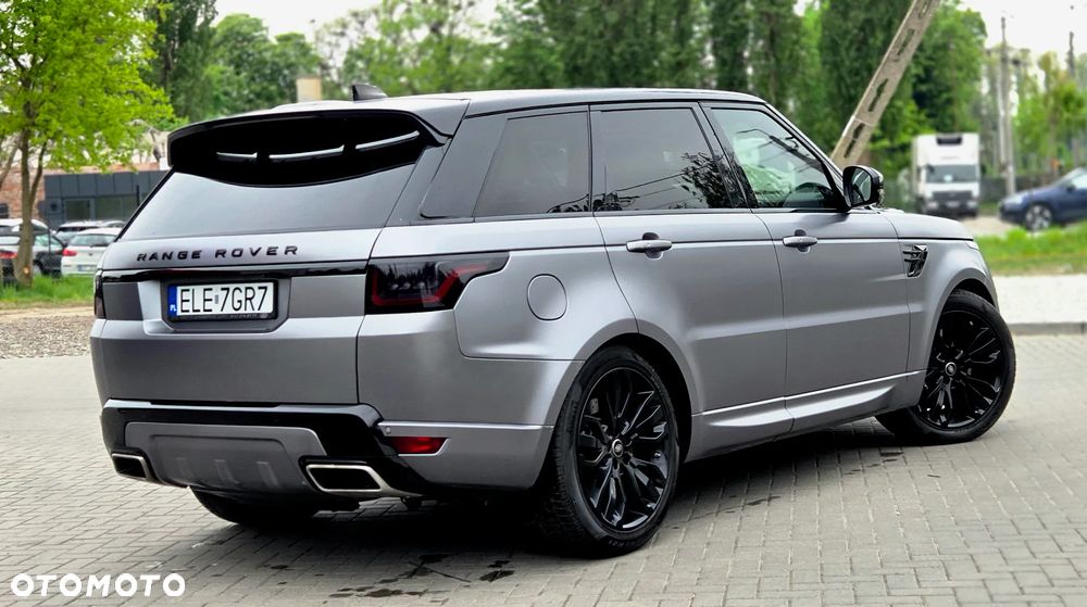 Land Rover Range Rover Sport P525 5.0 V8 HSE Dynamic Stealth - 11