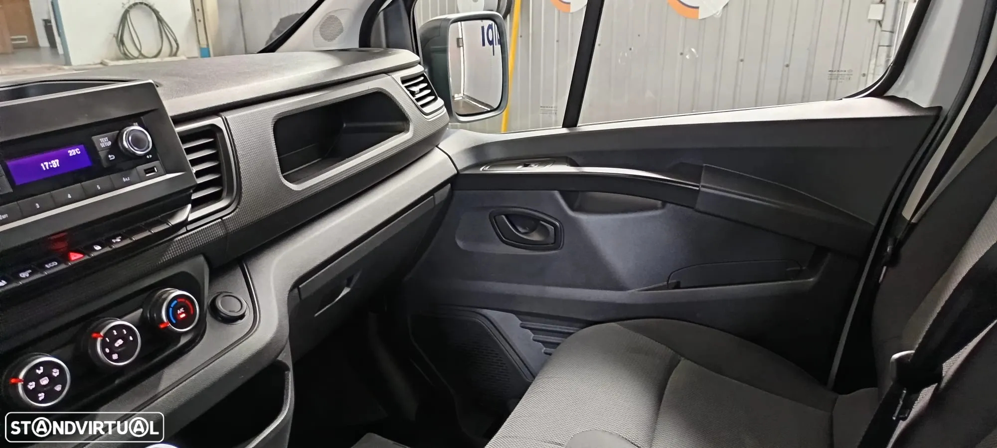 Renault Trafic 2.0 Blue dCi L2 Grand Autenthic - 19
