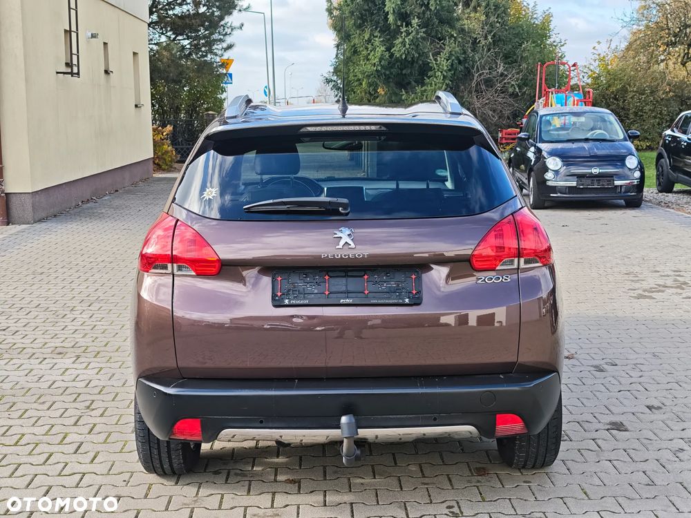 Peugeot 2008 - 6