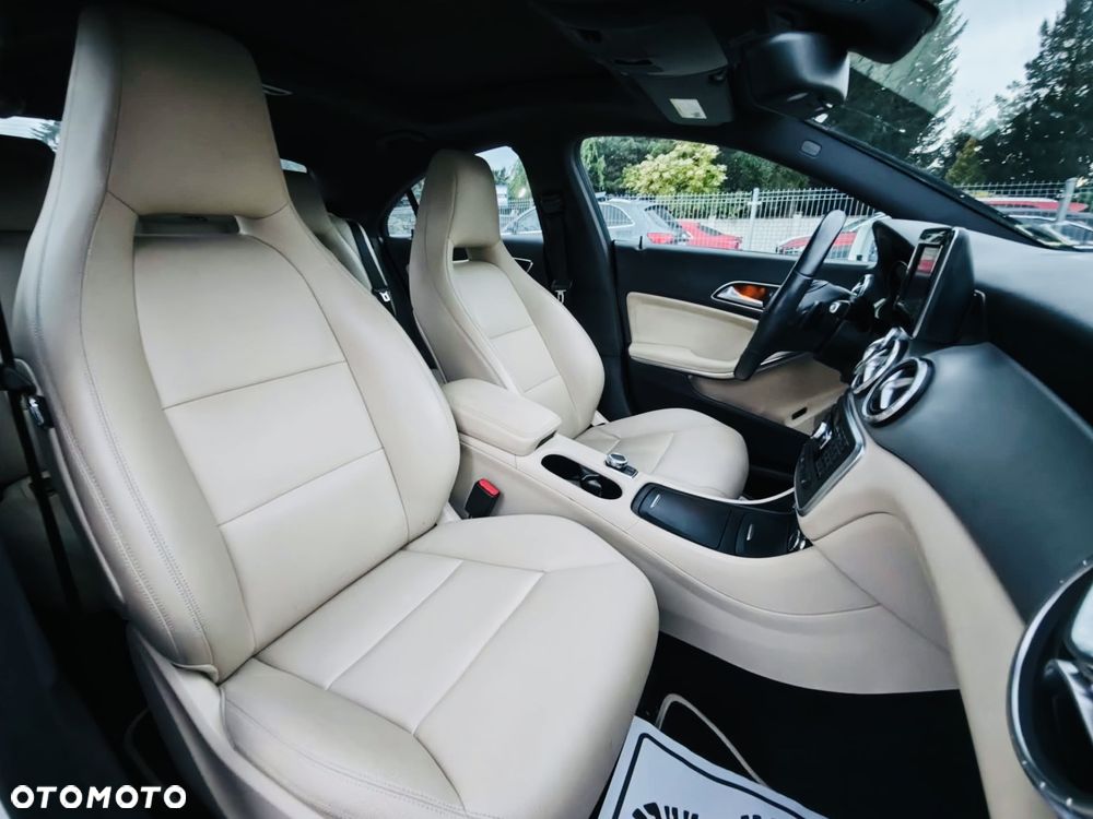 Mercedes-Benz CLA - 15