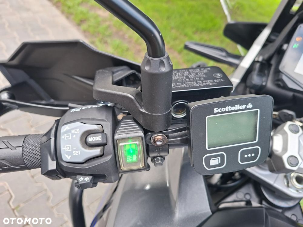 Suzuki DL - 3