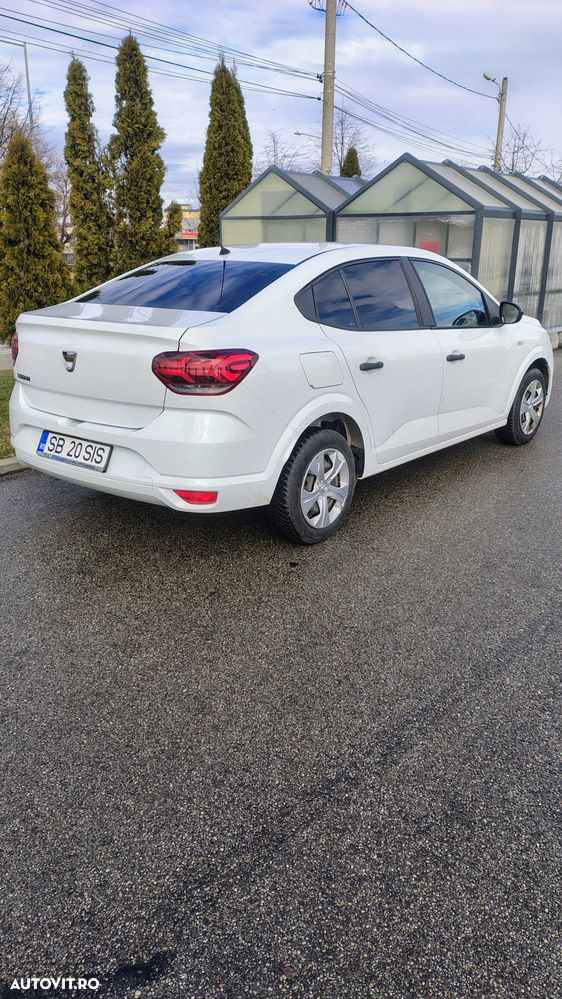 Dacia Logan TCe 90 Essential - 3