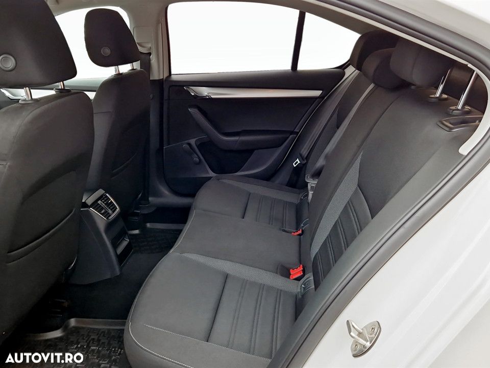 Skoda Octavia 1.6 TDI Ambition - 19