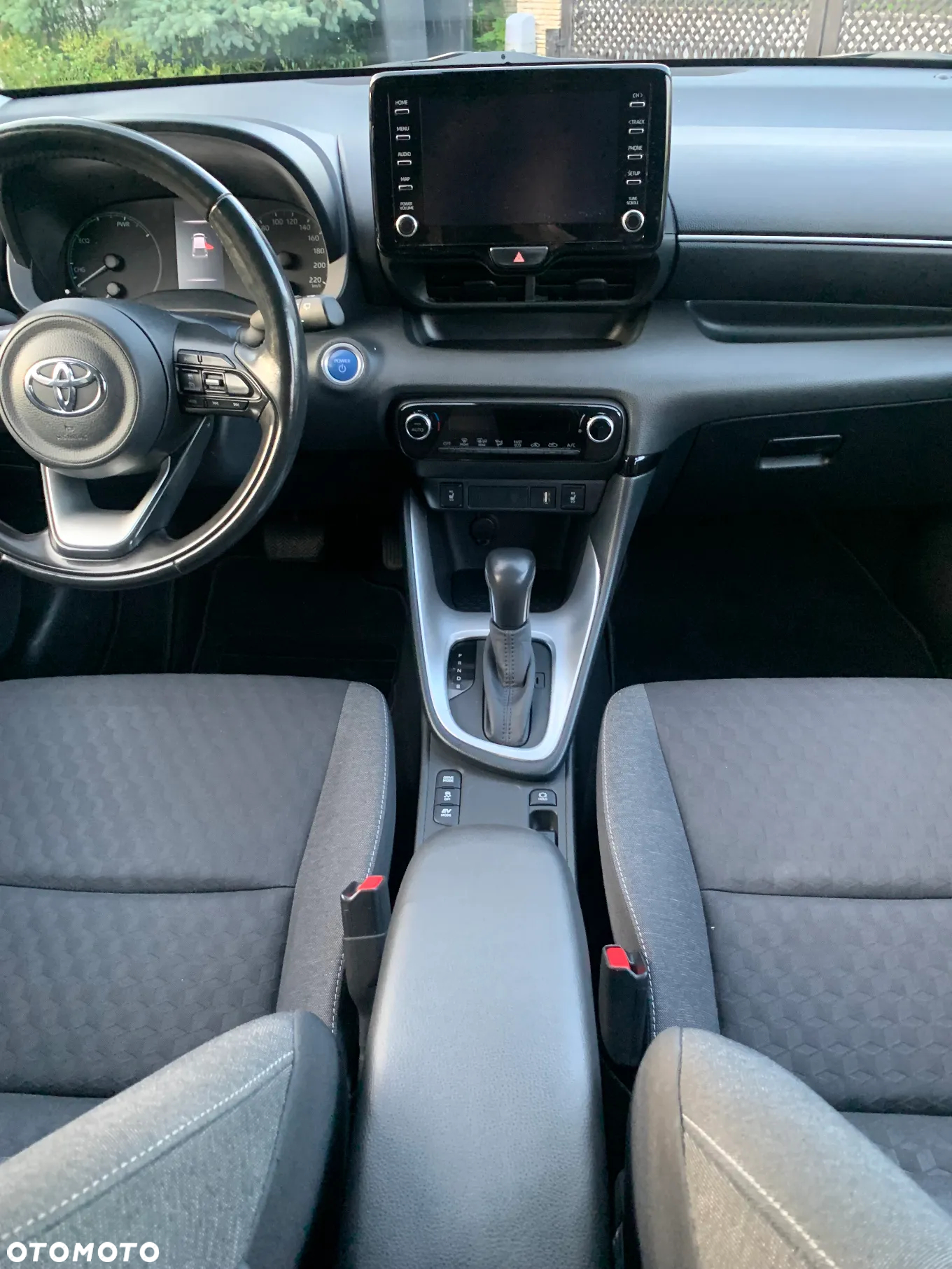 Toyota Yaris Hybrid 1.5 Executive - 19