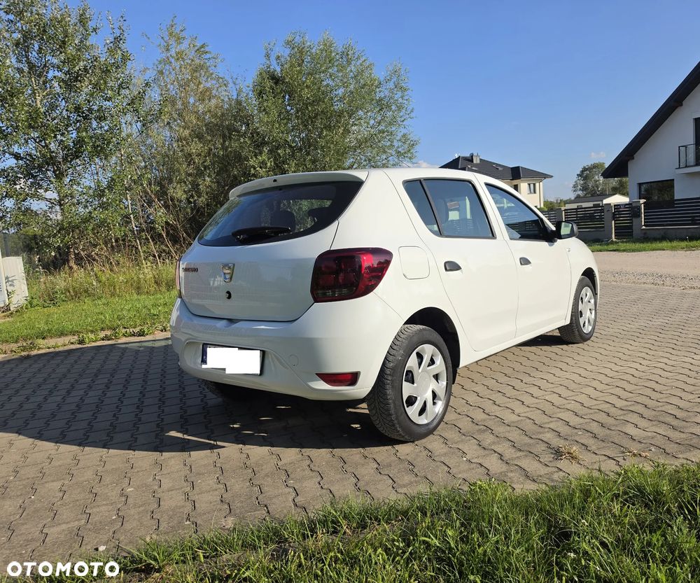 Dacia Sandero 1.2 16V 75 Essentiel - 4