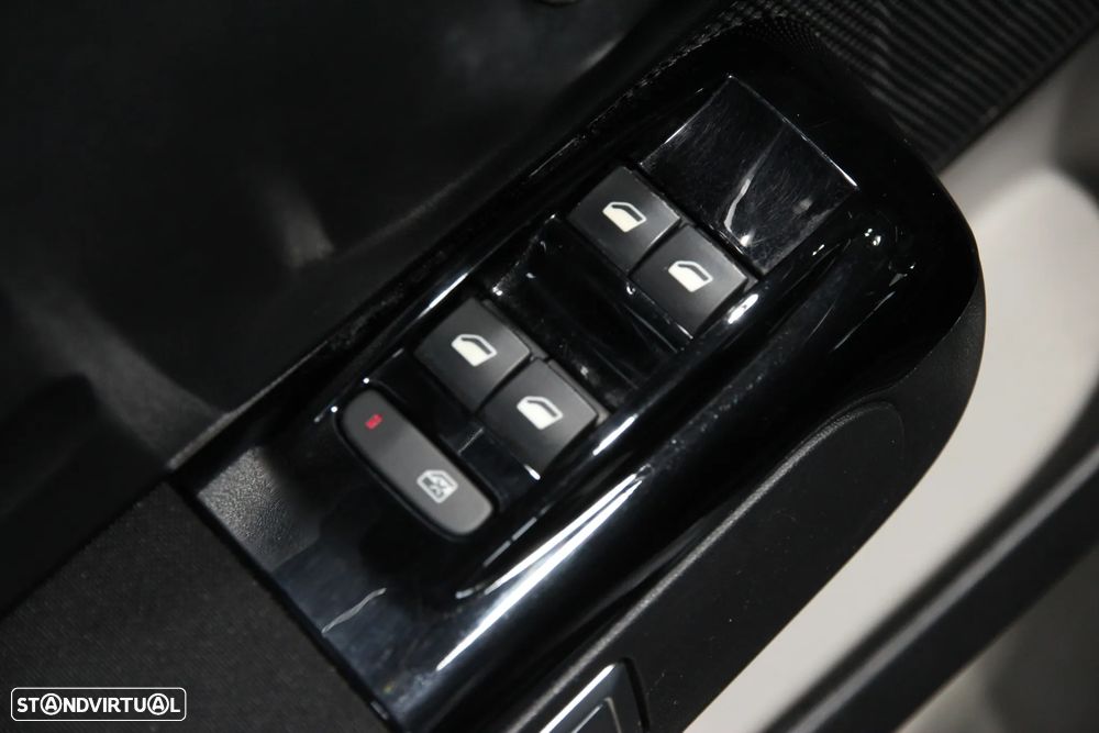 Citroën C3 1.2 PureTech C-Series - 11