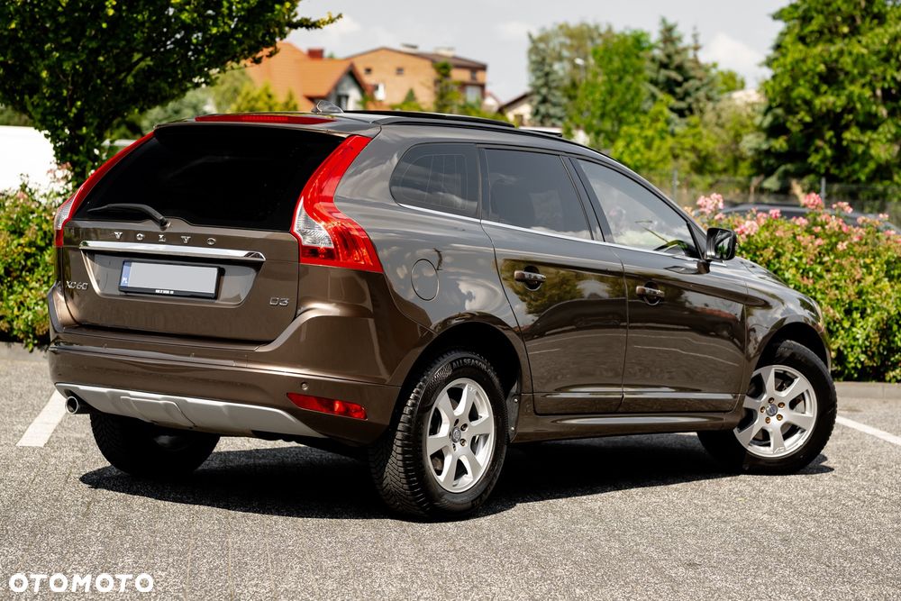 Volvo XC 60 D3 Drive-E Momentum - 9