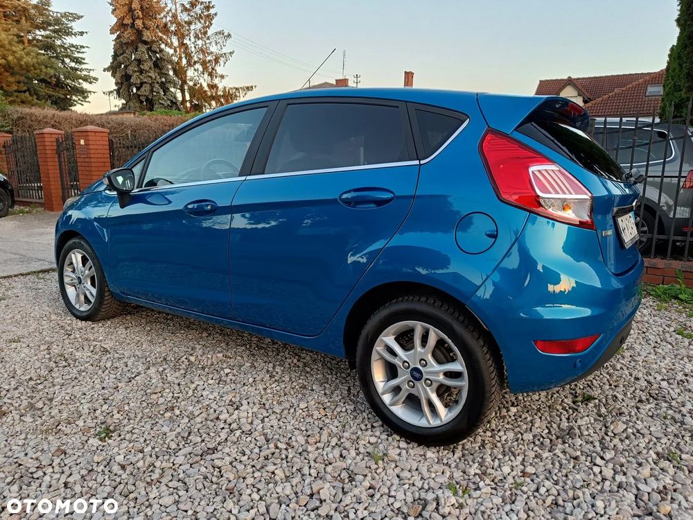 Ford Fiesta 1.0 EcoBoost STart-Stop Titanium - 4
