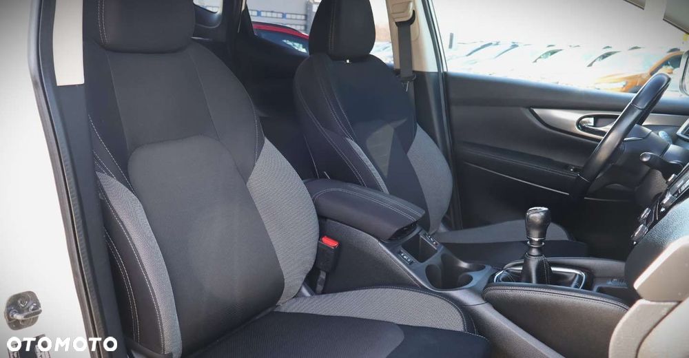 Nissan Qashqai - 16