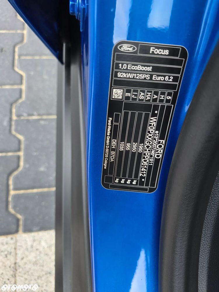 Ford Focus 1.0 EcoBoost Titanium Design - 38