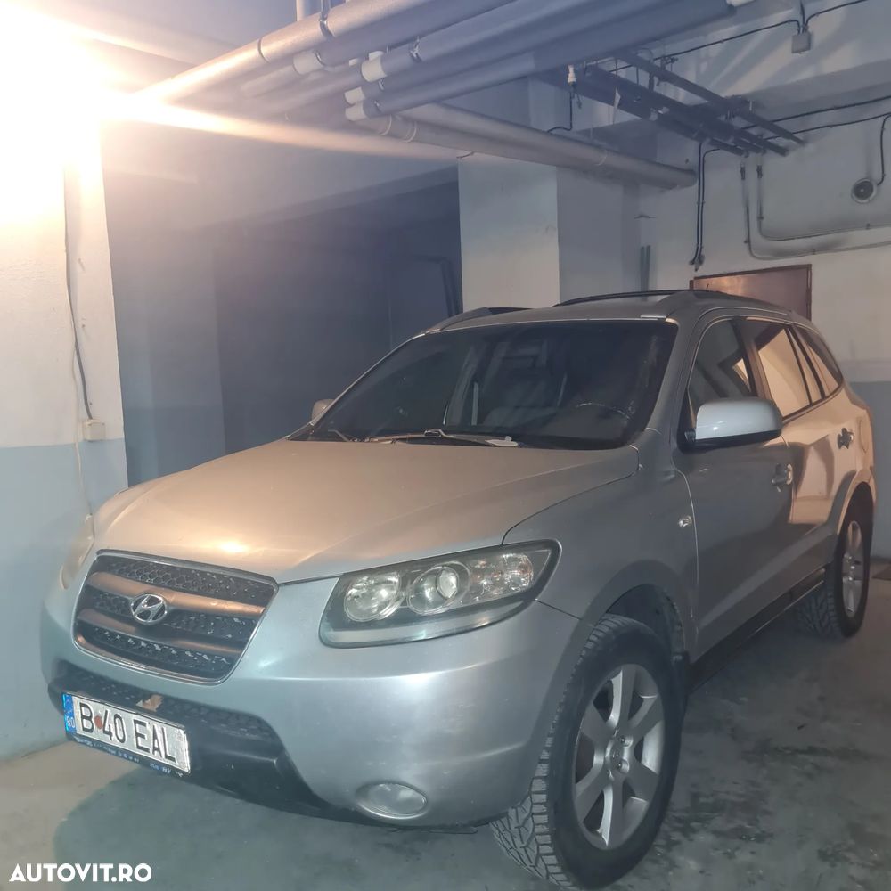 Hyundai Santa Fe 2.2 DSL VGT 5 SEATS 2WD MT CLASSIC - 5