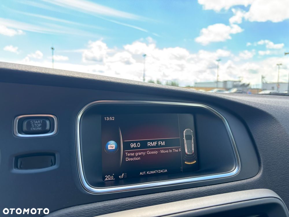 Volvo V40 T2 Drive-E Momentum - 22