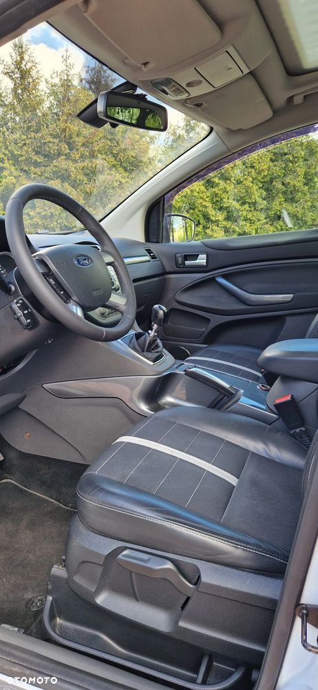 Ford Kuga 2.0 TDCi Titanium - 17