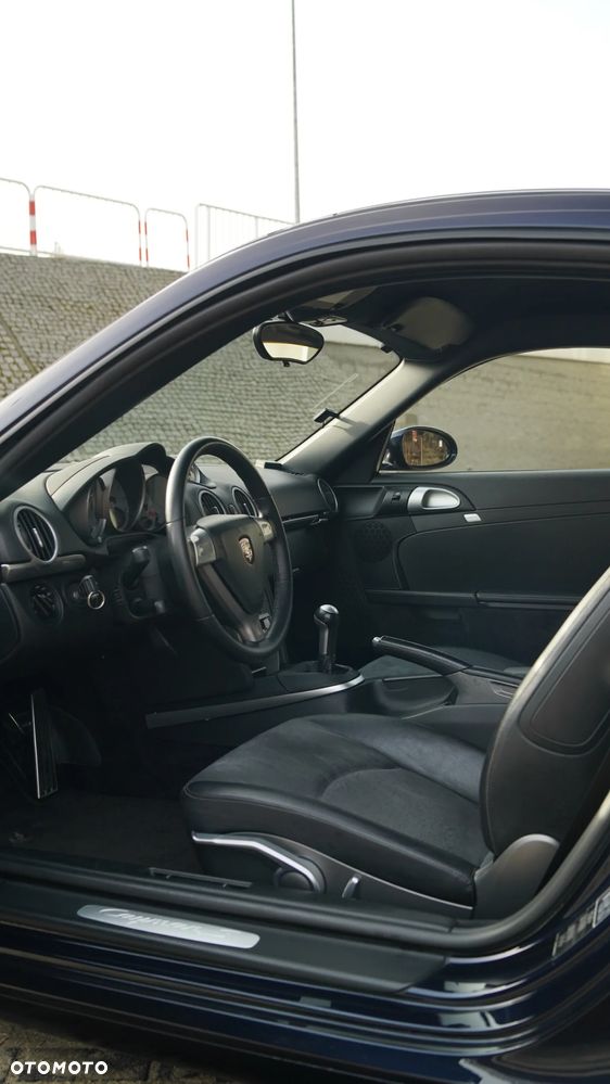 Porsche 718 Cayman - 36