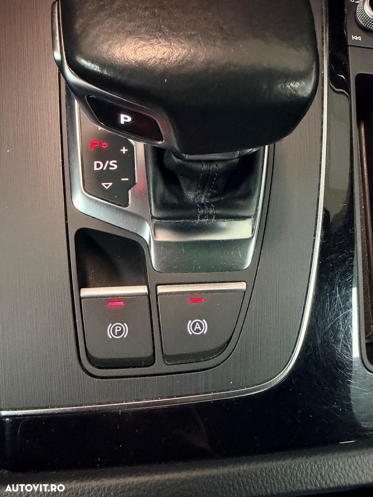 Audi Q5 2.0 40 TDI quattro S tronic Sport - 10