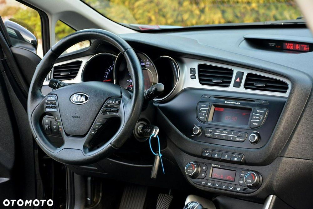 Kia Ceed 1.4 CVVT Spirit - 19