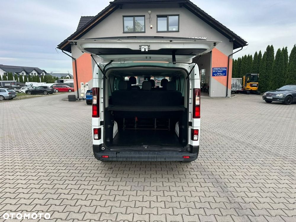 Renault Trafic - 12