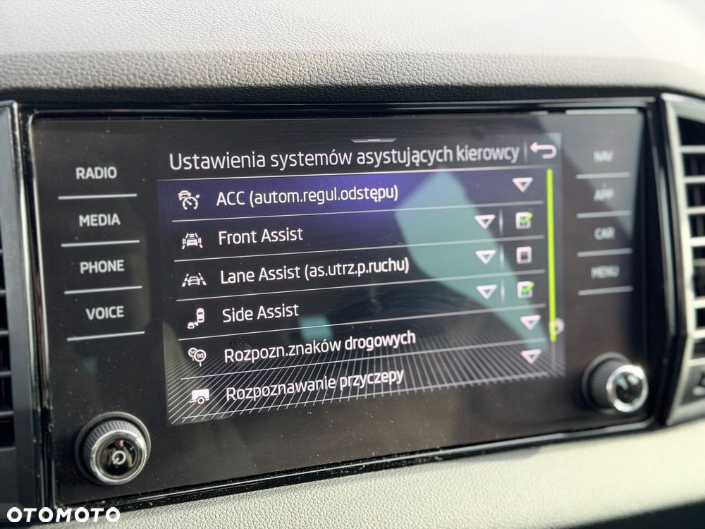 Skoda Karoq 1.5 TSI DSG Sportline - 34