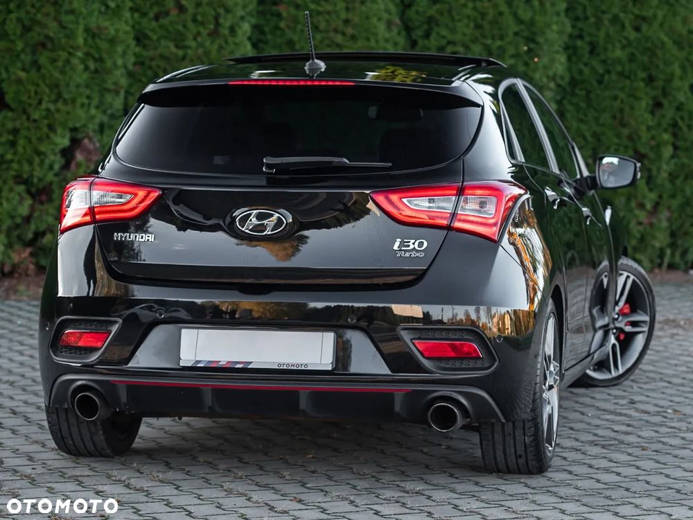 Hyundai i30 1.6 T GDI Turbo - 13