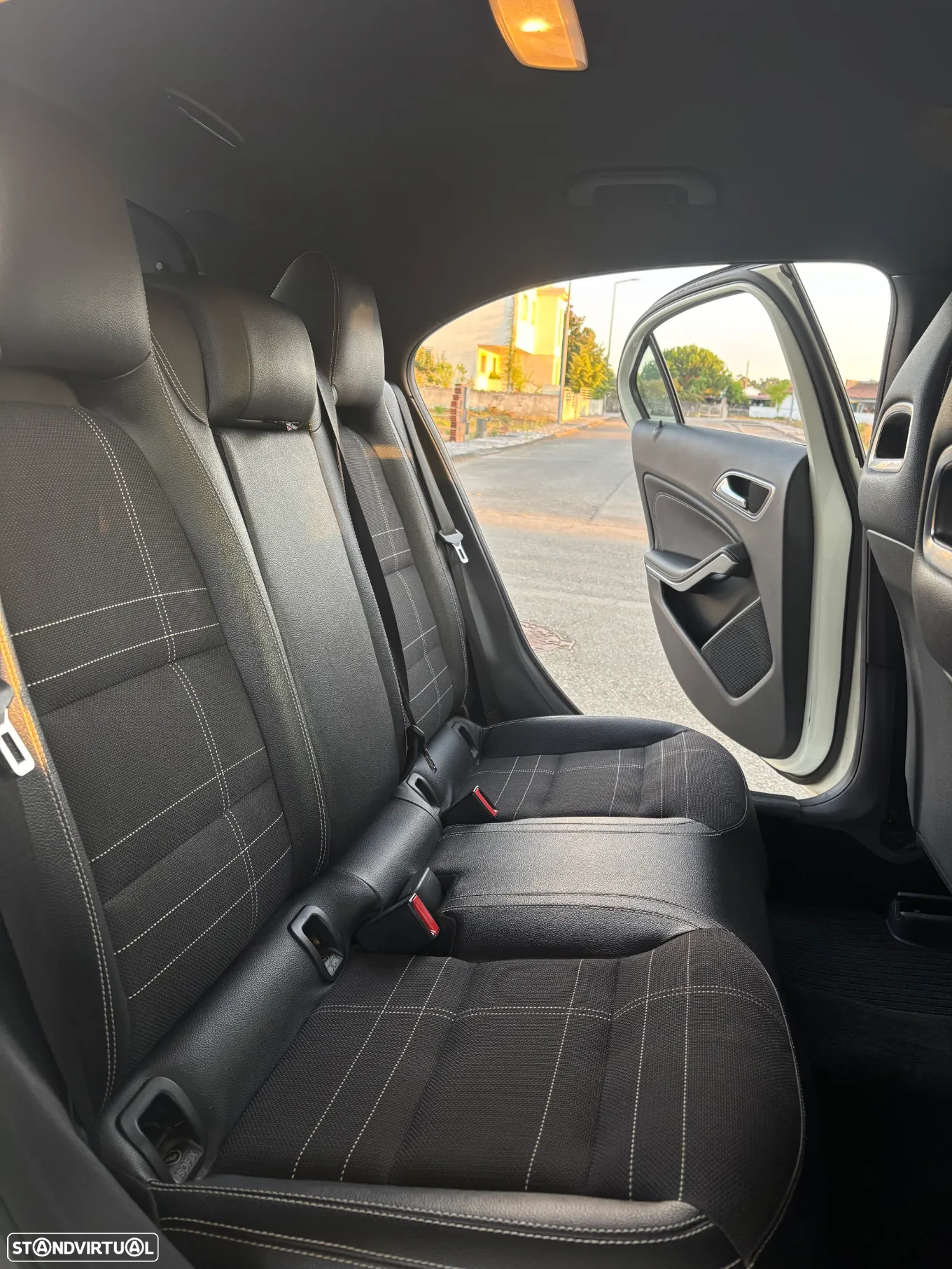 Mercedes-Benz A 160 CDi BE Urban - 11