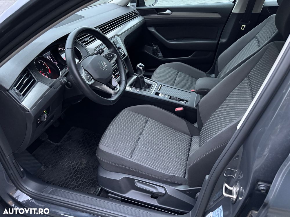 Volkswagen Passat 1.5 TSI ACT Advance - 14