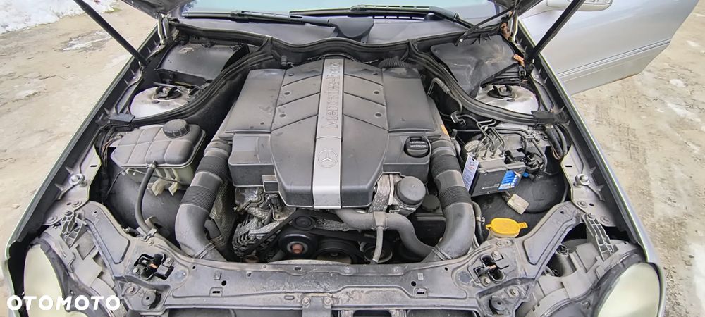 Mercedes-Benz CLK - 16