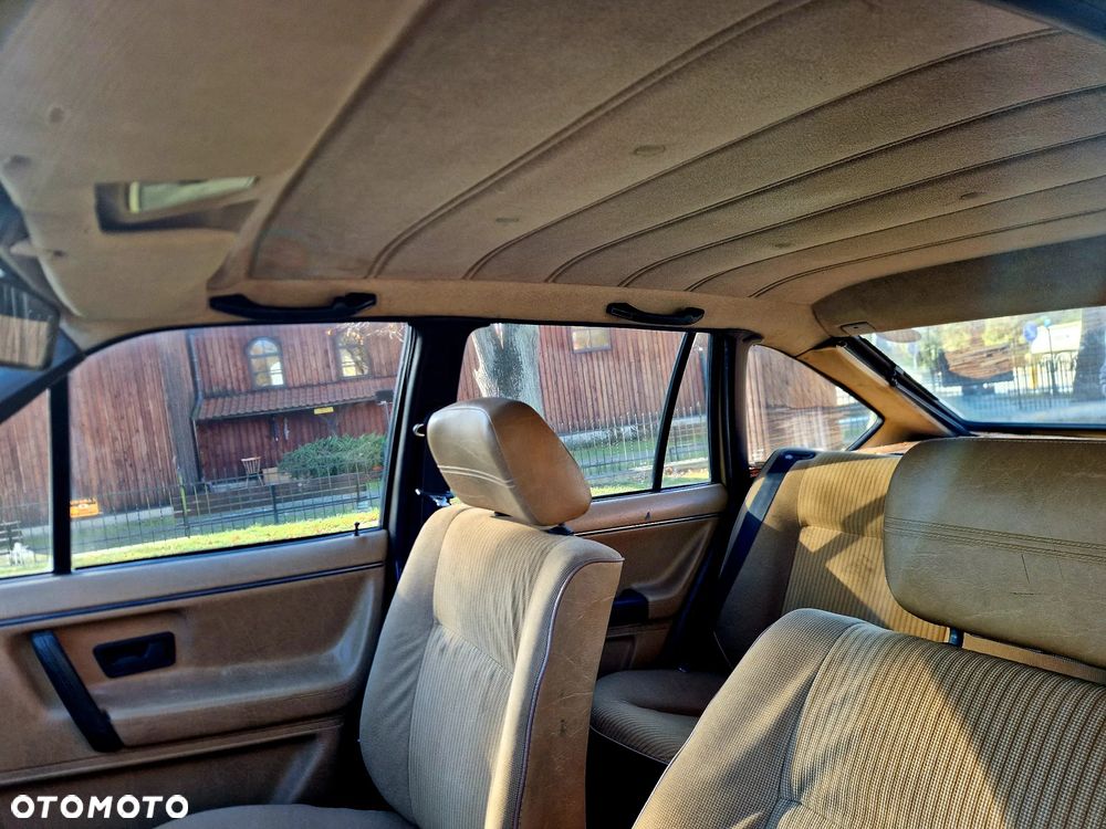 Volkswagen Passat - 6